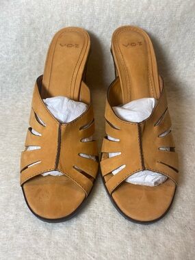 Women’s Tan Leather Slip-On Mules with Cutout Detail